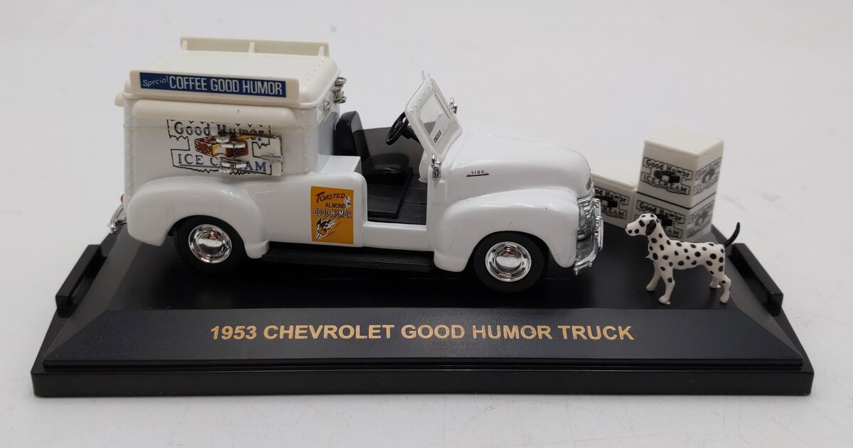 Road Champs 48230 1:43 Classic Scenes Ice Cream Truck NIB
