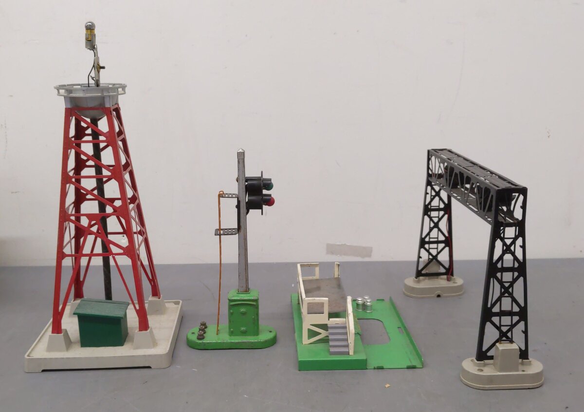 Lionel O Vintage Accessories: 193, 153, 3462P, 450 [4] EX