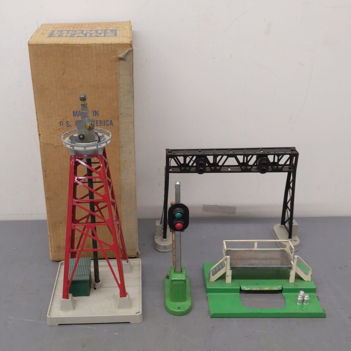 Lionel O Vintage Accessories: 193, 153, 3462P, 450 [4] EX