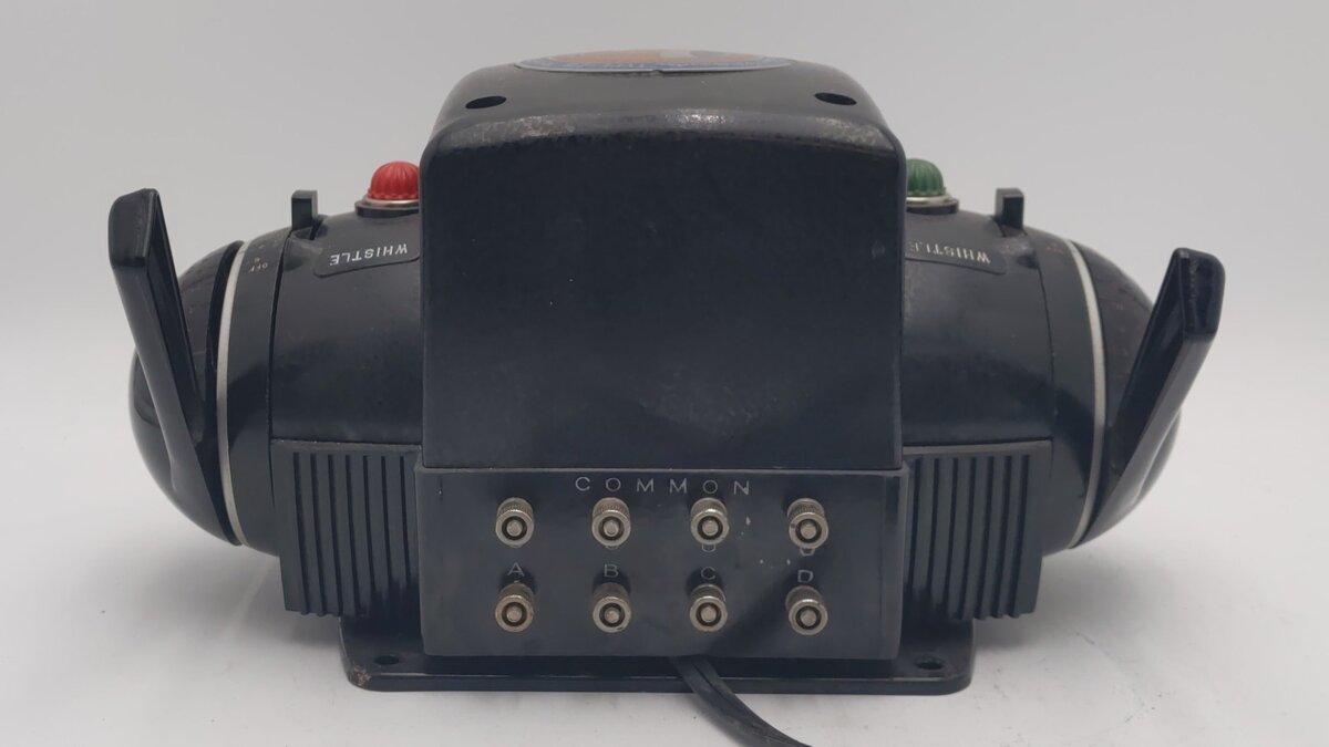 Lionel ZW O Gauge Vintage Trainmaster 275 Watt Transformer with Whistle EX