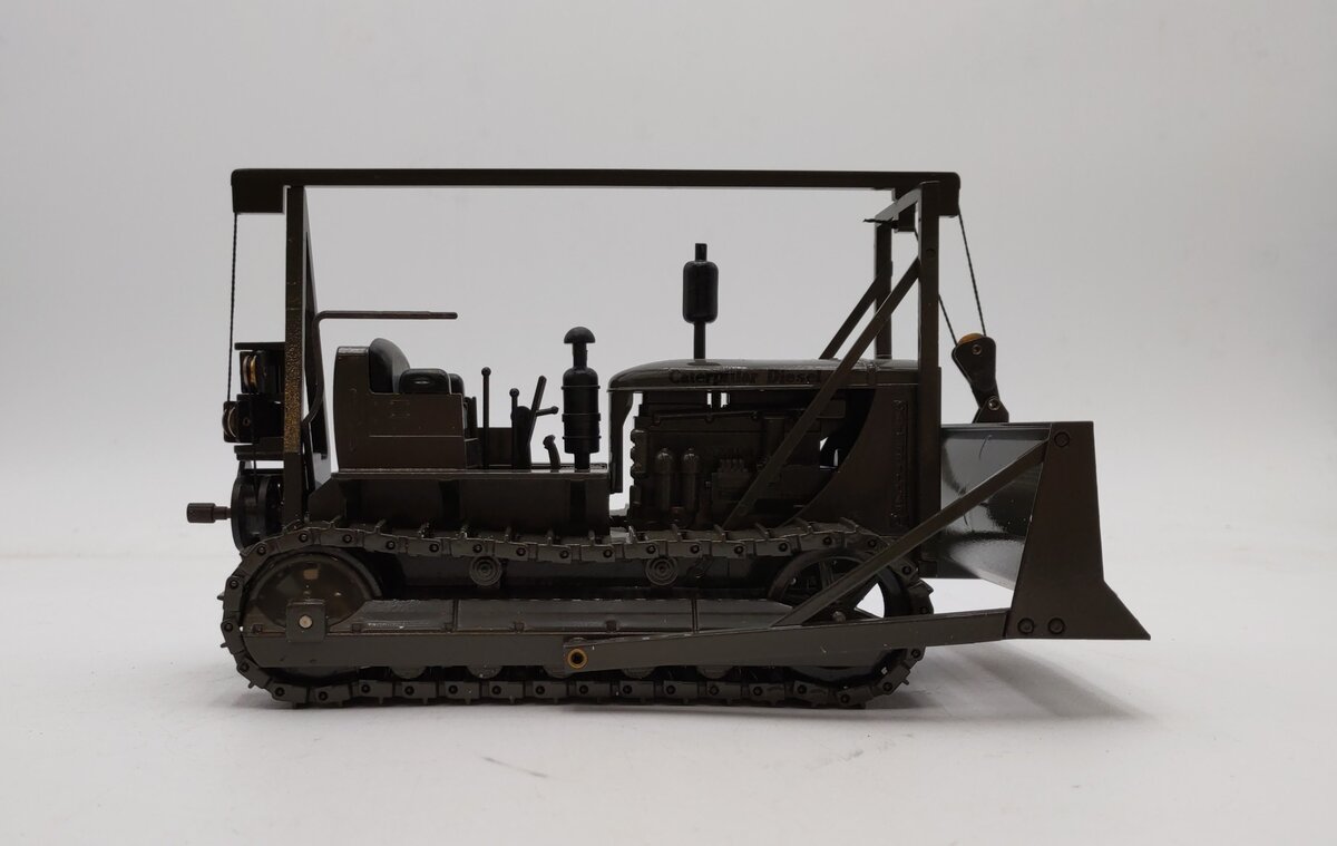 Caterpillar 02727 1:25 Scale Caterpillar D7 Cable Dozer NIB