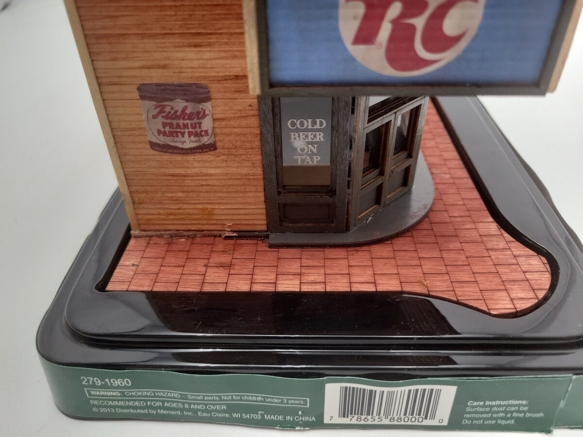 Menards 279-1960 O Gauge Camaraderie Bar & Grill