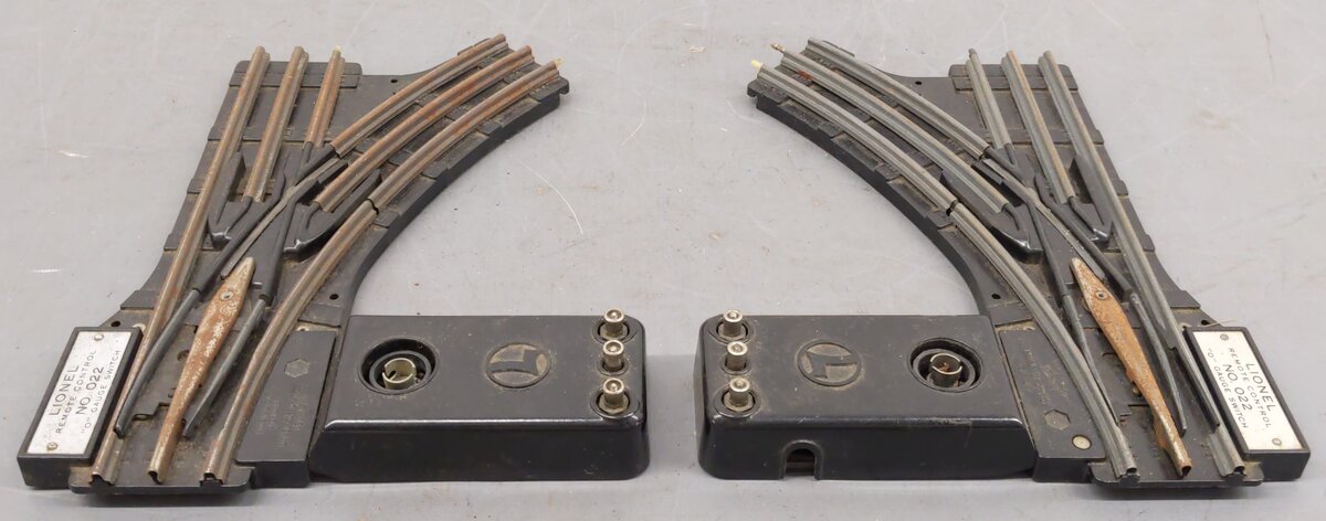 Lionel 022 Vintage O Gauge Left-Hand & Right-Hand Electric Remote Switches
