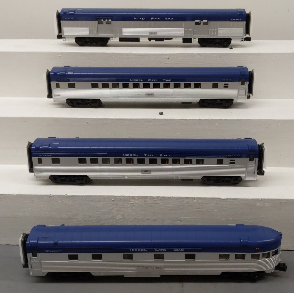 MTH 20-64232 O Gauge Premier Nickel Plate Road 4 Car Streamlined Passenger Set LN/Box