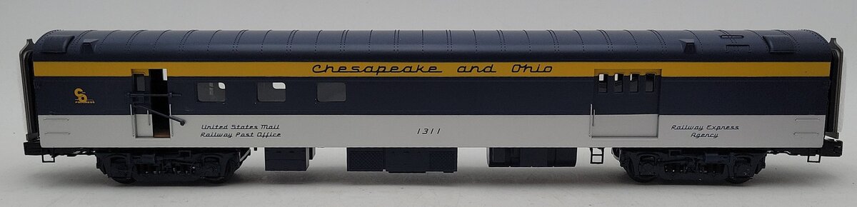MTH 20-64037 O Gauge Chesapeake & Ohio 70' Streamlined RPO Passenger Car #1311 LN/Box