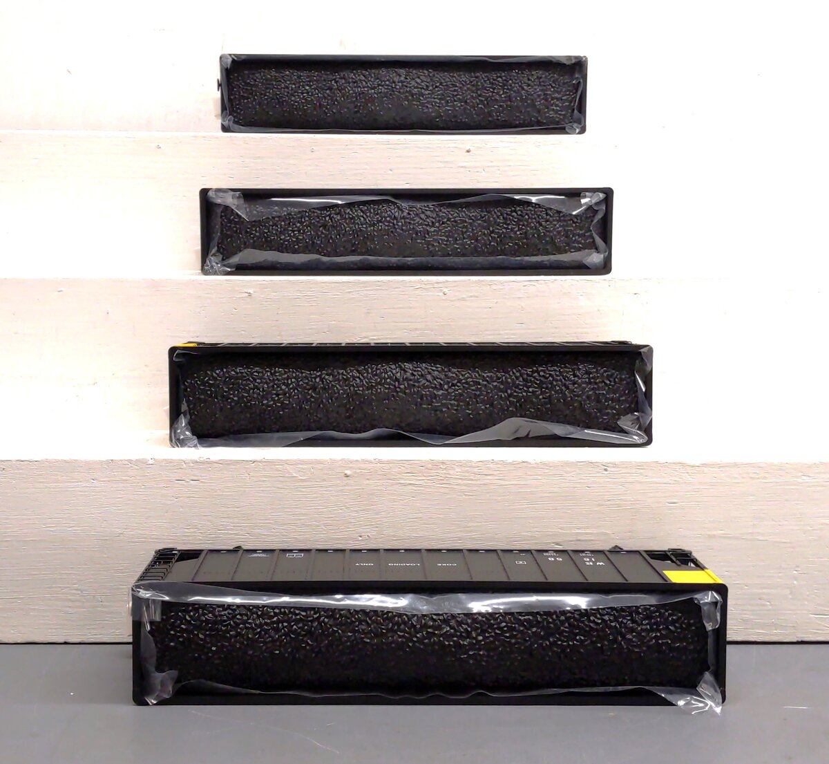 MTH 20-92129 O Gauge WE Coke Hopper Car w/ Load (Set of 4) NIB