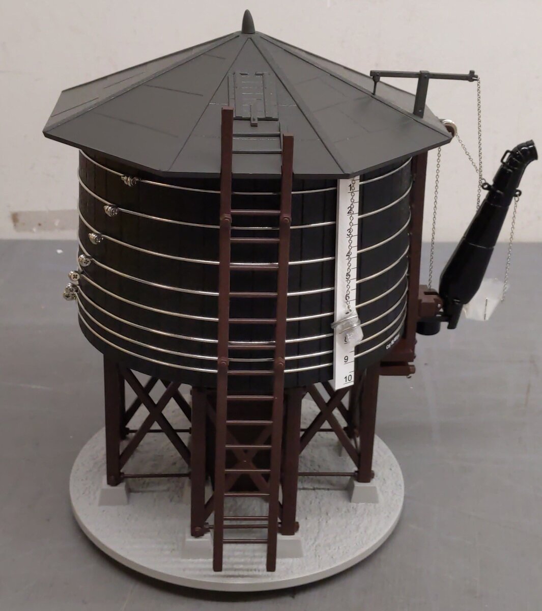 MTH 30-11087 O Gauge NKP Operating Water Tower w/digital sounds LN/Box