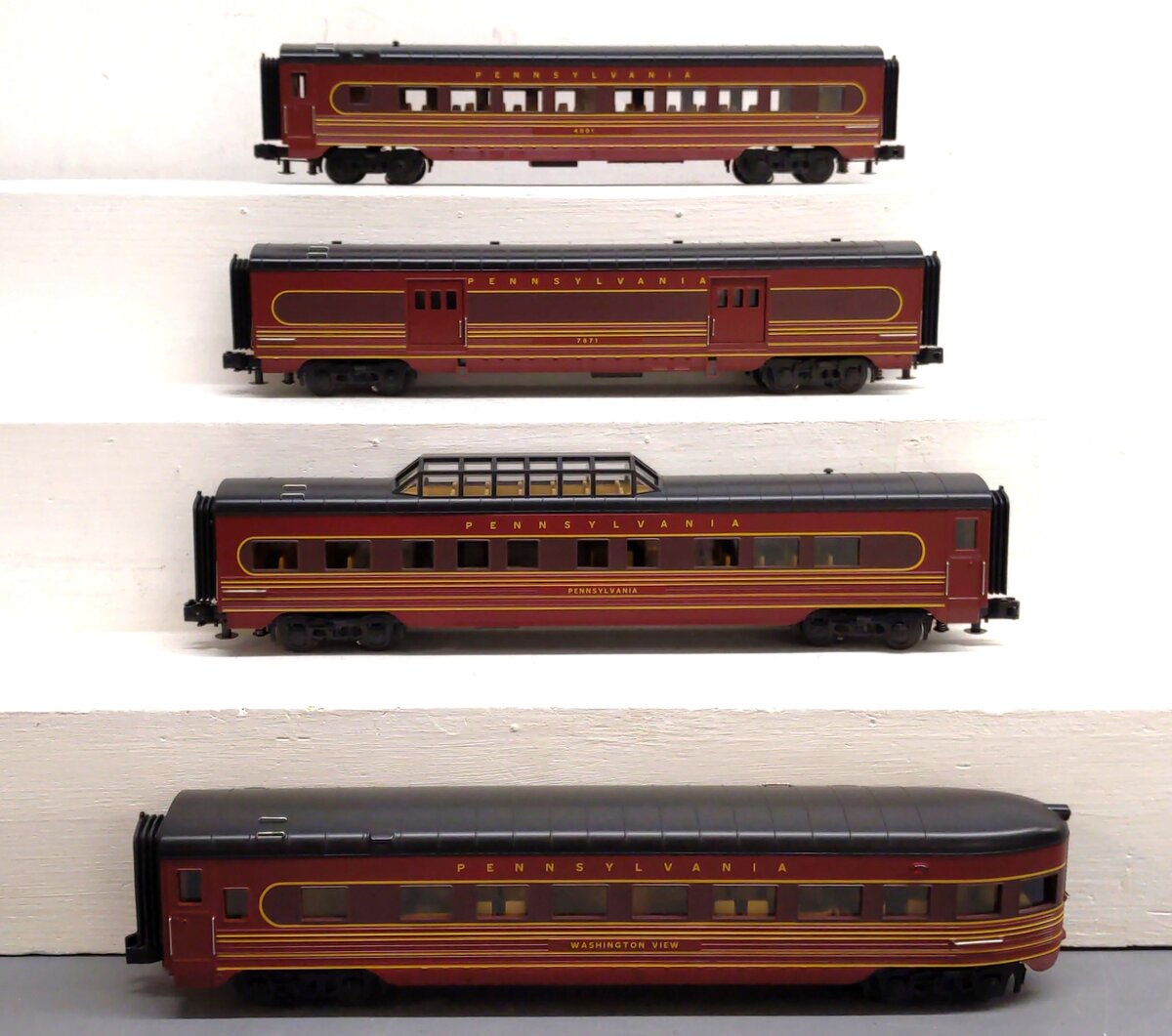 MTH 30-67296 O Pennsylvania 60' Streamlined ABS Passenger Car Set (Set of 4) NIB
