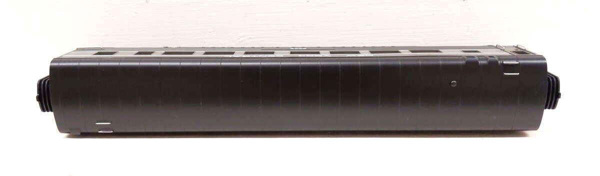 MTH 30-68246 O Gauge NYC 60' Streamlined Coach Car #2658 NIB