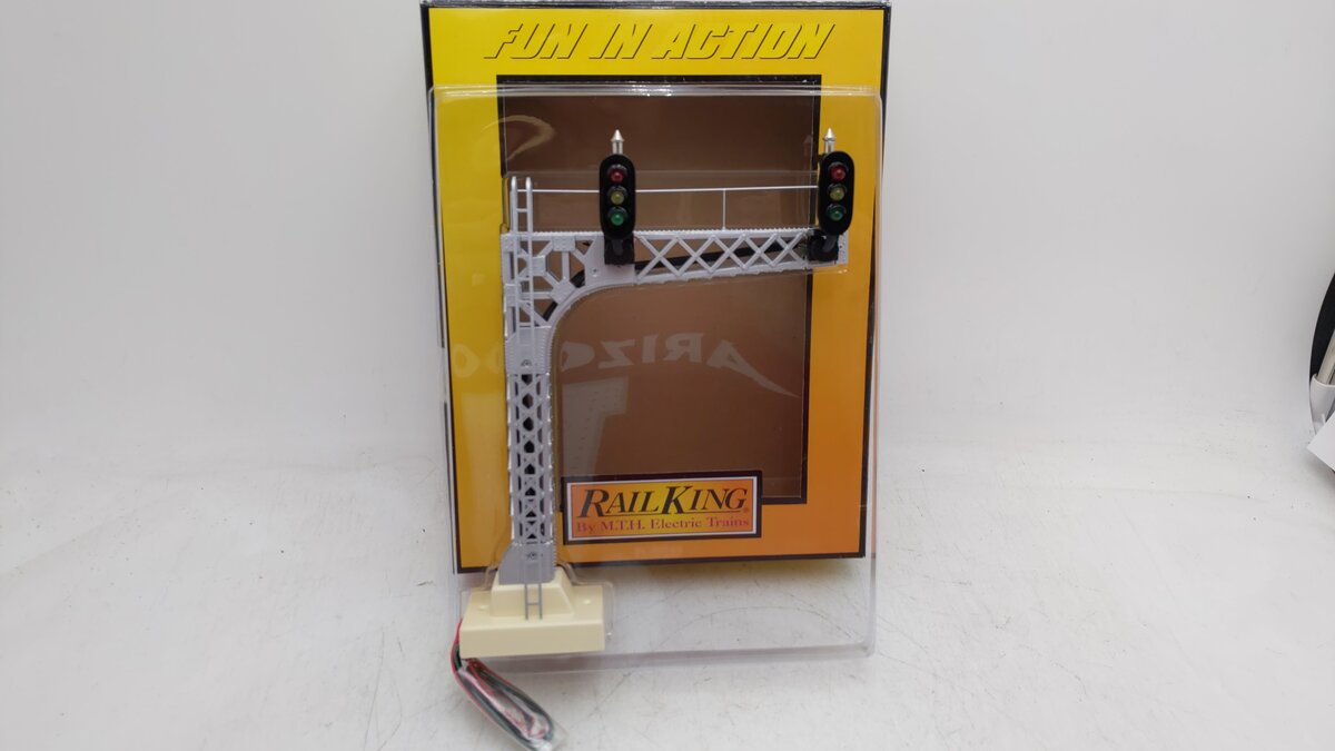 MTH 30-11009 O Scale Cantilevered Signal Bridge LN/Box