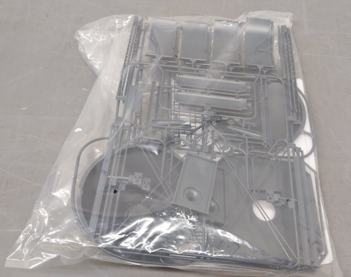 Atlas 6916 O Steel Water Tower Footprint Base 5-1/2x5-1/2" Column 1-5/8x3-14"Kit NIB
