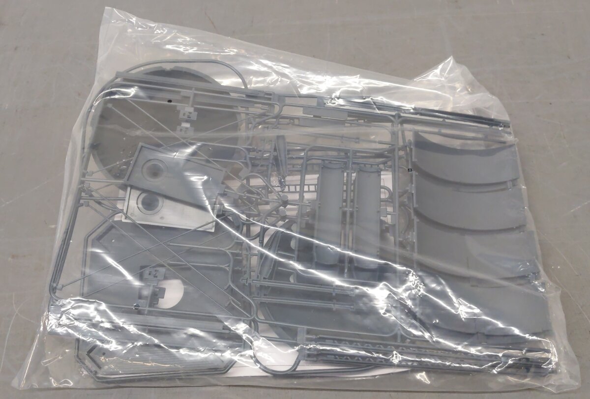 Atlas 6916 O Steel Water Tower Footprint Base 5-1/2x5-1/2" Column 1-5/8x3-14"Kit NIB