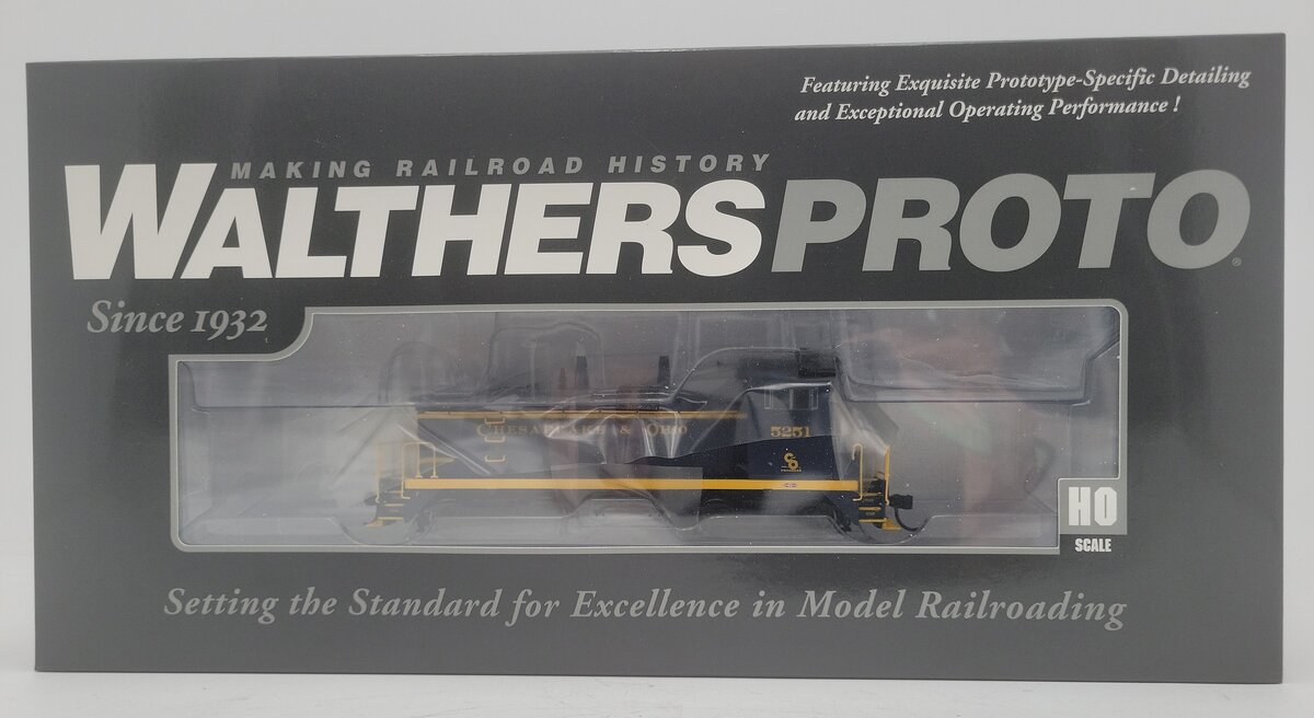 Walthers 920-41501 HO C&O EMD SW9 Diesel Loco - LokSound 5 Sound & DCC #5251 LN/Box