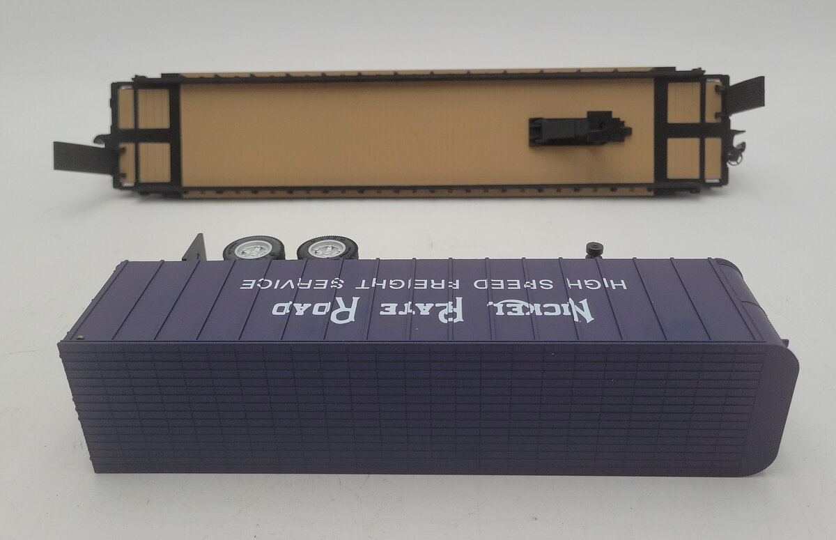 Weaver Nickel Plate Road 50' Flat Car w/35' Blue Trailer #2012 - 3 Rail LN/Box