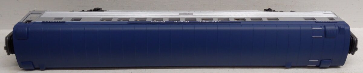 MTH 20-61060 O Gauge Nickel Plate 70' Streamlined Passenger Car #107 EX/Box