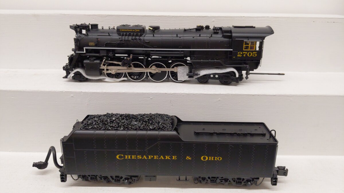 MTH 20-3186-1 C&O 2-8-4 Kanawha Steam Locomotive & Tender #2705 with PS-2 EX/Box