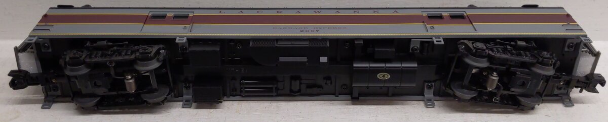 Lackawanna 20-61061 O Gauge Premier 70’ Streamlined Passenger Baggage Car #2097 EX/Box