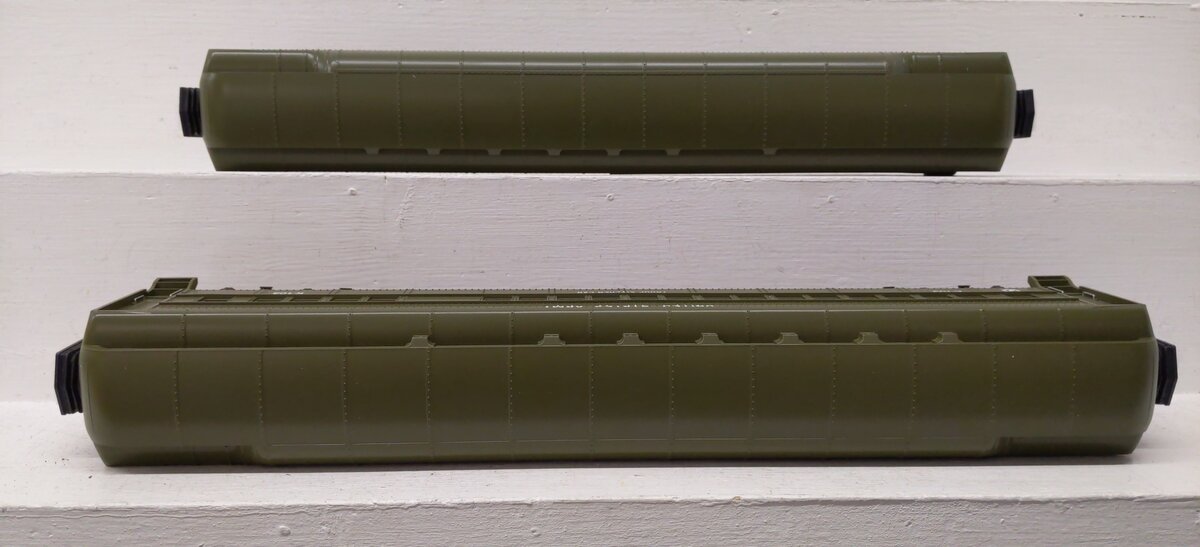 MTH 20-4176 O U.S. Army 70' Madison Combine/Diner Passenger Set (Set of 2) LN/Box