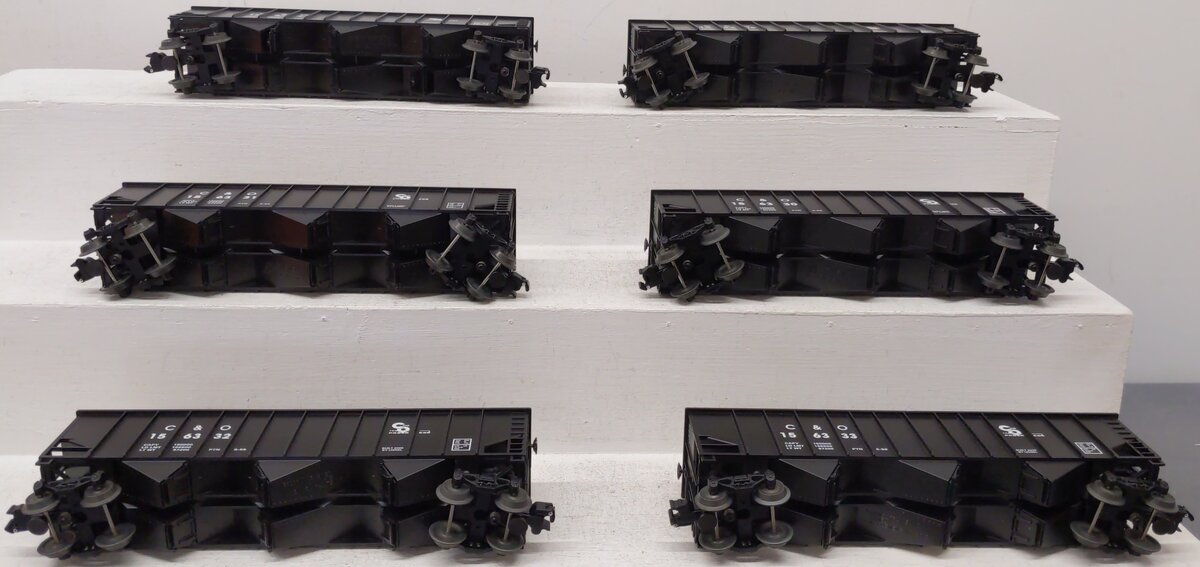 Lionel 6-21792 O Gauge Chesapeake & Ohio 3-Bay Coal Hoppers (Set of 6) EX/Box