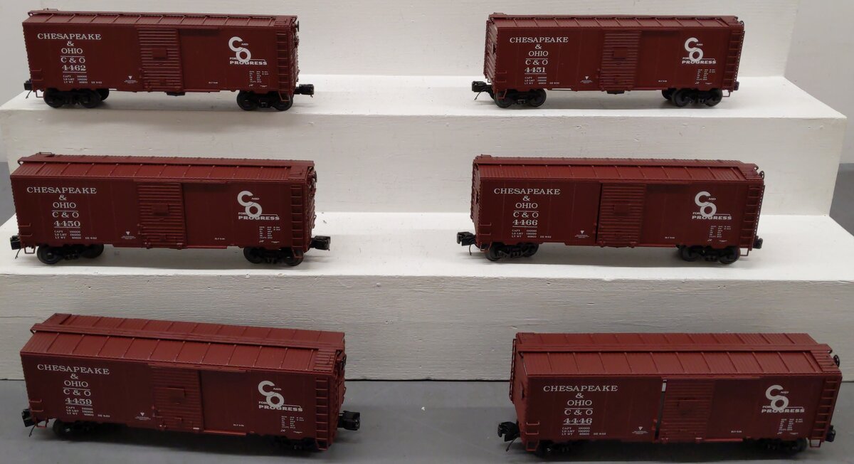 MTH 20-90262 O Chesapeake & Ohio Premier 40' AAR Box Car Set (Set of 6) EX/Box