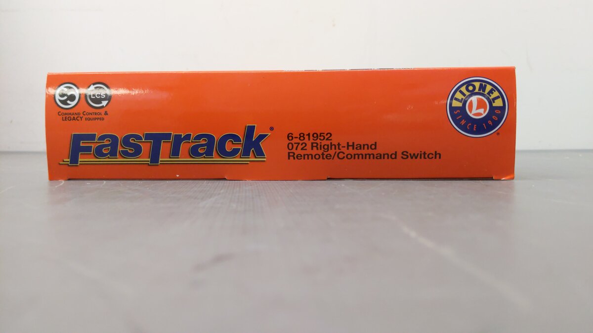 Lionel 6-81952 O-72 Right Hand Fastrack Remote/Command Switch Turnout EX/Box