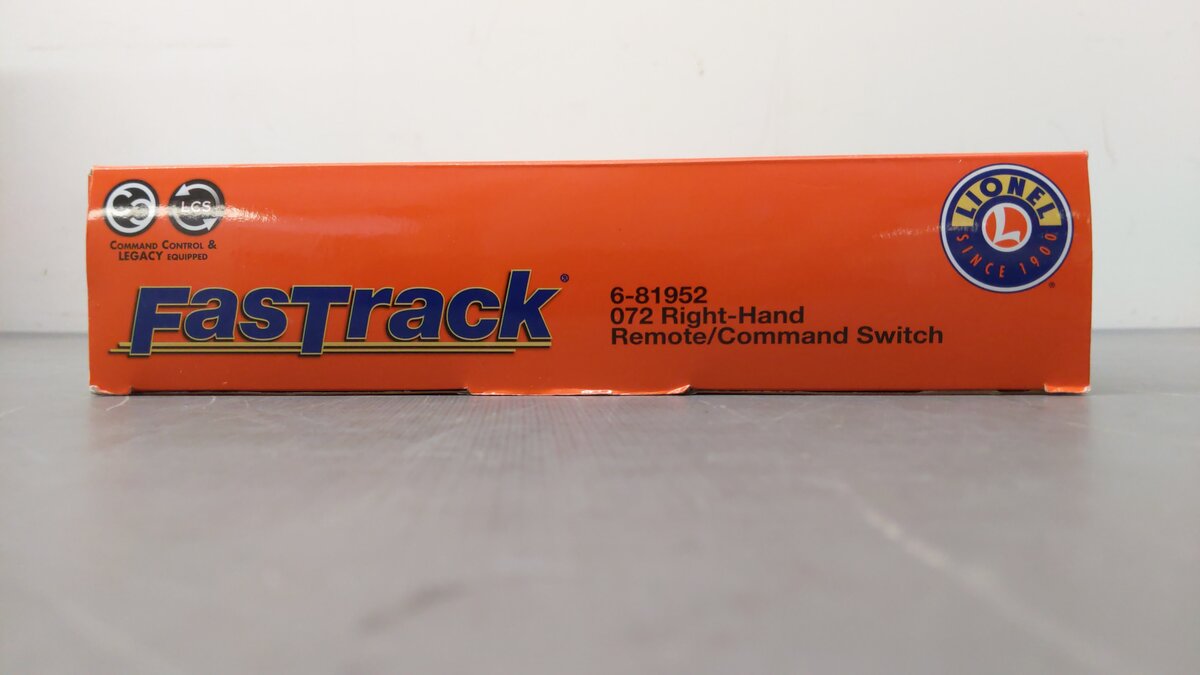 Lionel 6-81952 O-72 Right Hand Fastrack Remote/Command Switch Turnout EX/Box