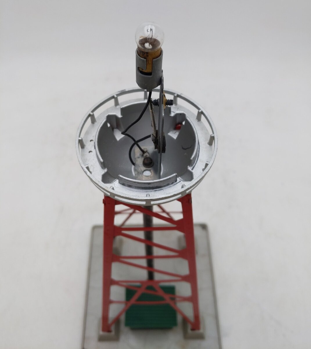 Lionel 193 Vintage O Red Industrial Water Tower VG/Box