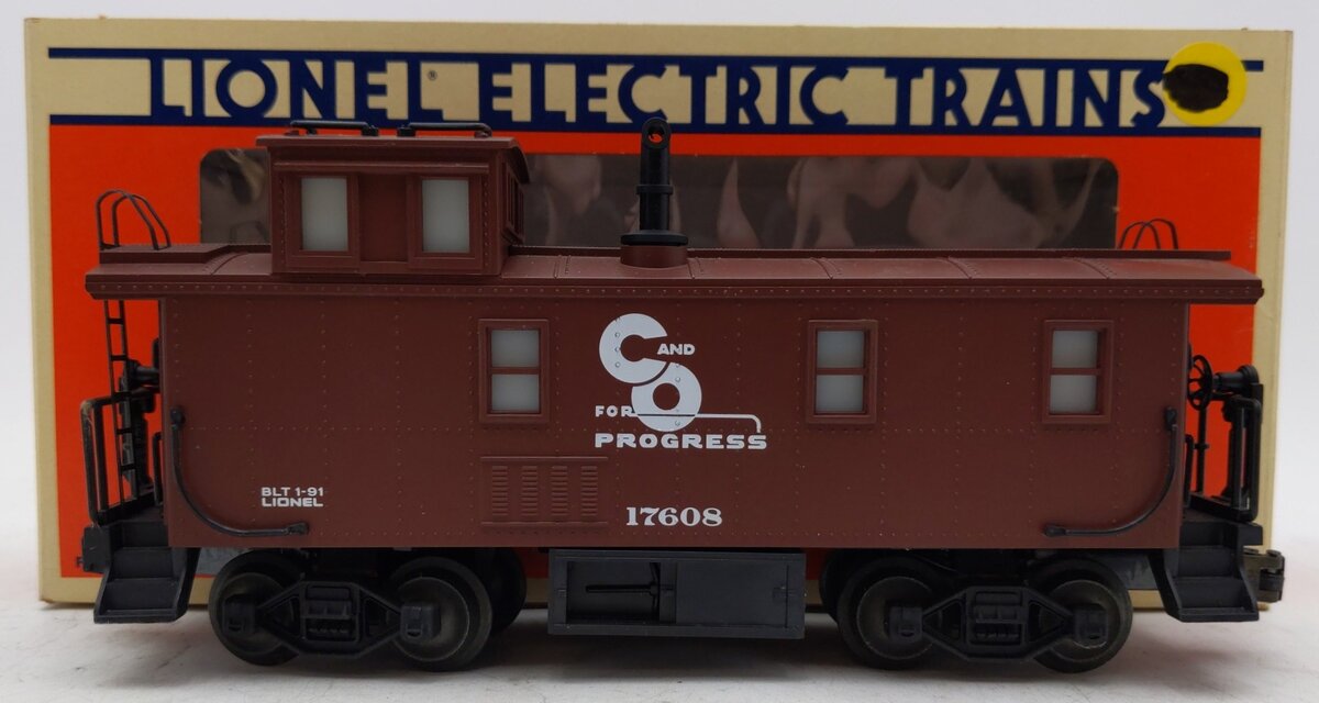 Lionel 6-17608 O Gauge Chessie Steelside Square Window Caboose #17608 w/ Smoke EX/Box