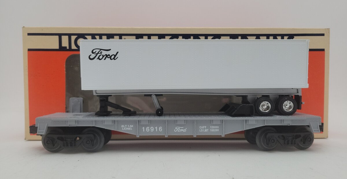 Lionel 6-16916 O Gauge Ford Flatcar with Trailer EX/Box