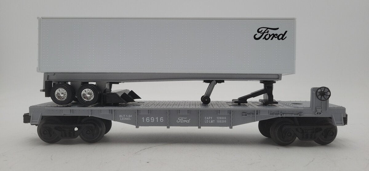 Lionel 6-16916 O Gauge Ford Flatcar with Trailer EX/Box
