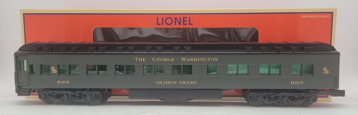 Lionel 6-15575 O C&O The George Washington Heavyweight Station Sounds Diner Car EX/Box