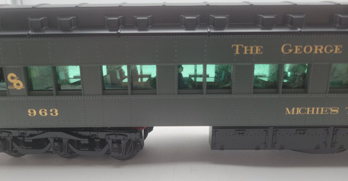 Lionel 6-15575 O C&O The George Washington Heavyweight Station Sounds Diner Car EX/Box