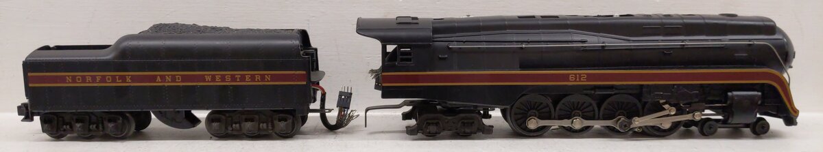 Lionel 6-18040 O Norfolk & Western 4-8-4 J Class Steam Locomotive & Tender #612 EX/Box