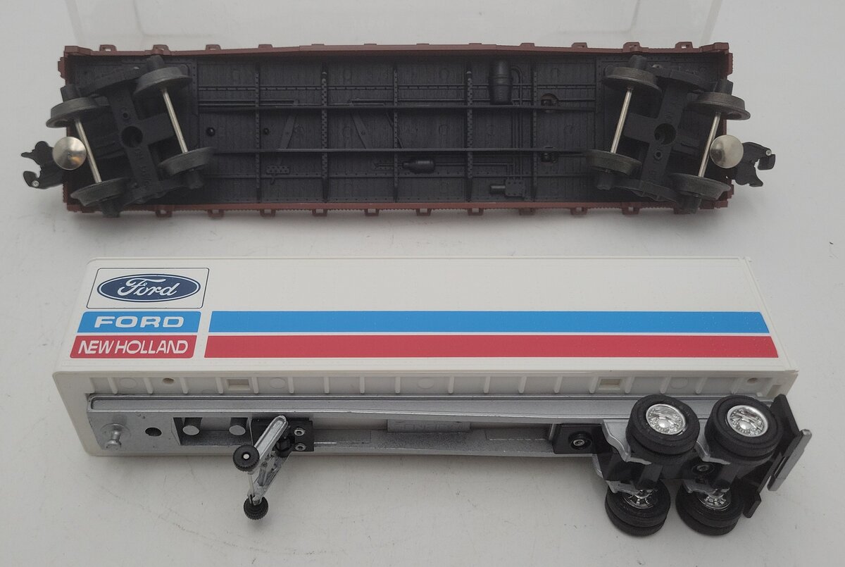 Lionel 6-17888 O Gauge LCCA-1991 Conrail Flatcar with Ford Trailer #17888 LN