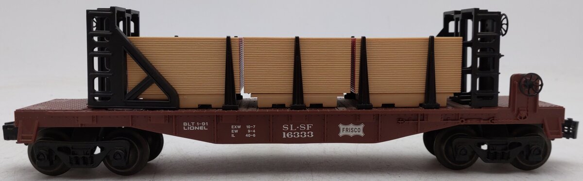 Lionel 6-16333 O Gauge Frisco Bulkhead Flatcar with Wood Load EX/Box