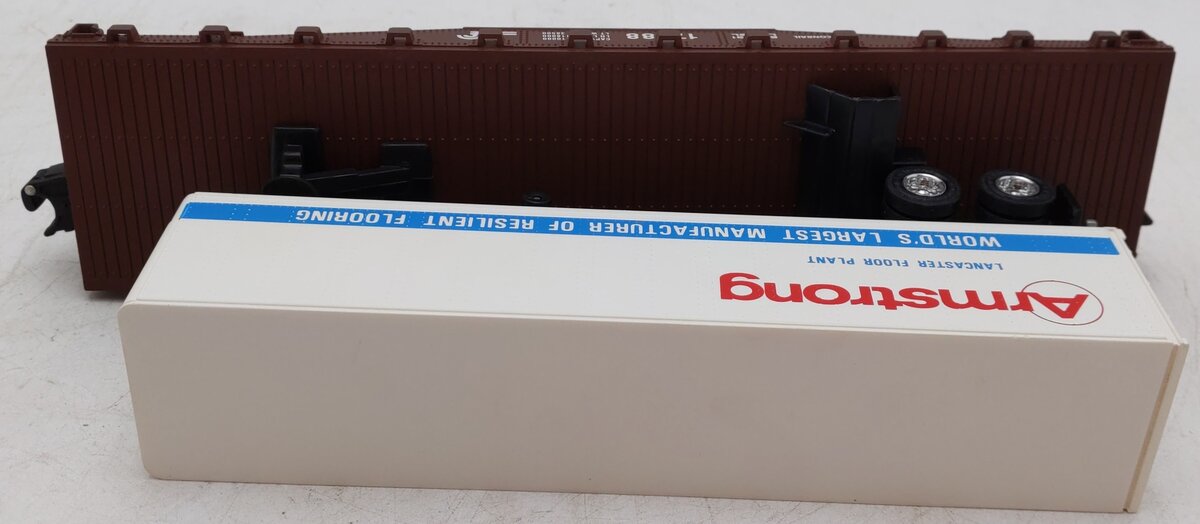 Lionel 6-17888 O Gauge LCCA-1991 Conrail Flatcar with Ford Trailer #17888 VG/Box