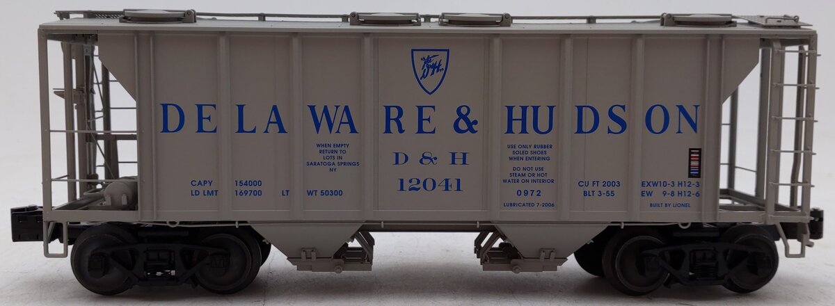 Lionel 6-52346 O Gauge Delaware & Hudson PS-2 Cement Hopper #12041 EX/Box