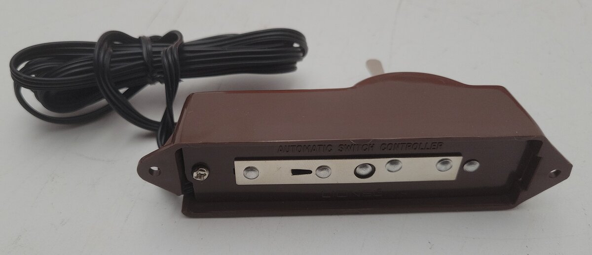 Lionel 6-65168 O27 42" Right Hand Remote Control Switch Turnout EX/Box
