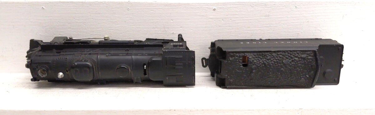 Lionel 2037 Vintage O 2-6-4 Die-Cast Steam Locomotive w/ 2046W Tender VG/Box