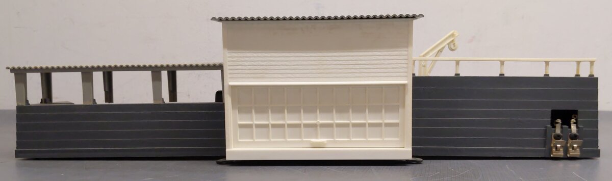 Lionel 6-2301 O Gauge Operating Sawmill VG/Box