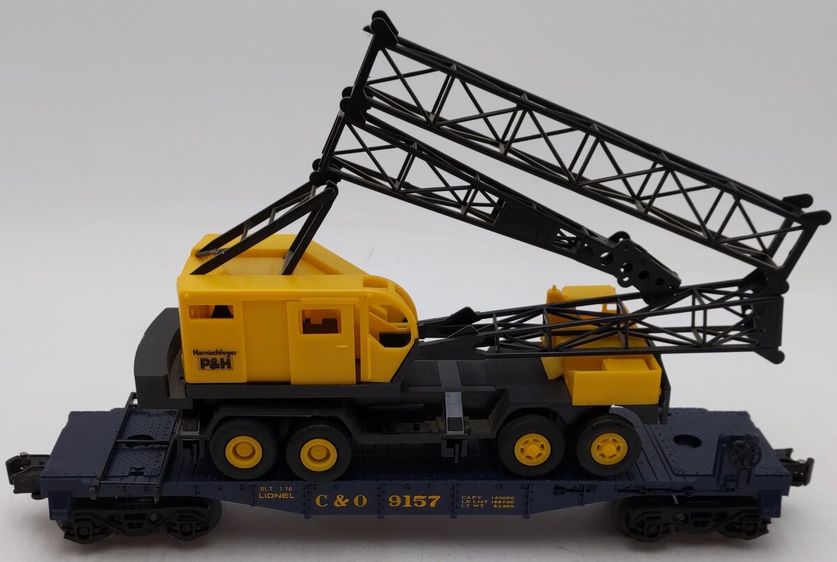 Lionel 6-9157 O Gauge Chesapeake & Ohio Flatcar with Construction Crane Kit VG/Box