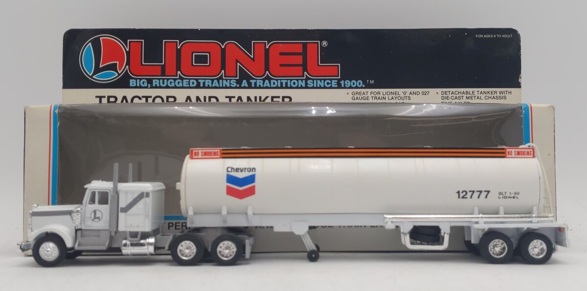 Lionel 6-12777 O Gauge Chevron Tractor and Tanker LN/Box