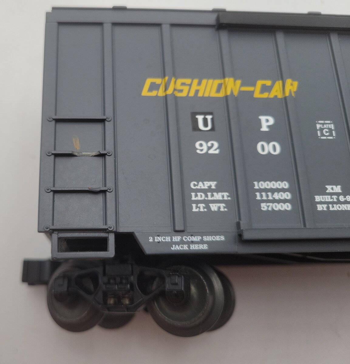 Lionel 6-17232 O Gauge SP/UP Merger Double Door Boxcar #9200 w/Auto Frames EX/Box