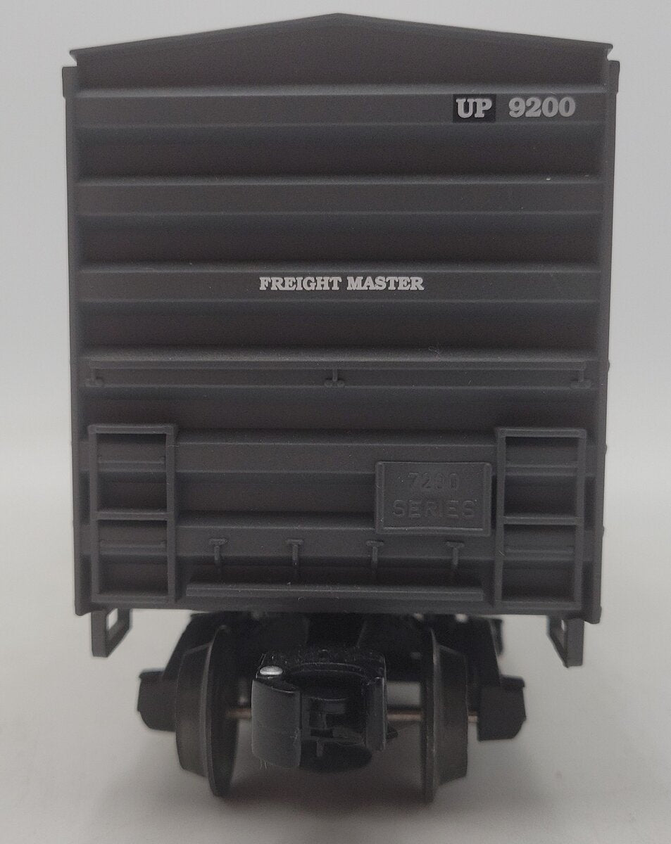Lionel 6-17232 O Gauge SP/UP Merger Double Door Boxcar #9200 w/Auto Frames EX/Box