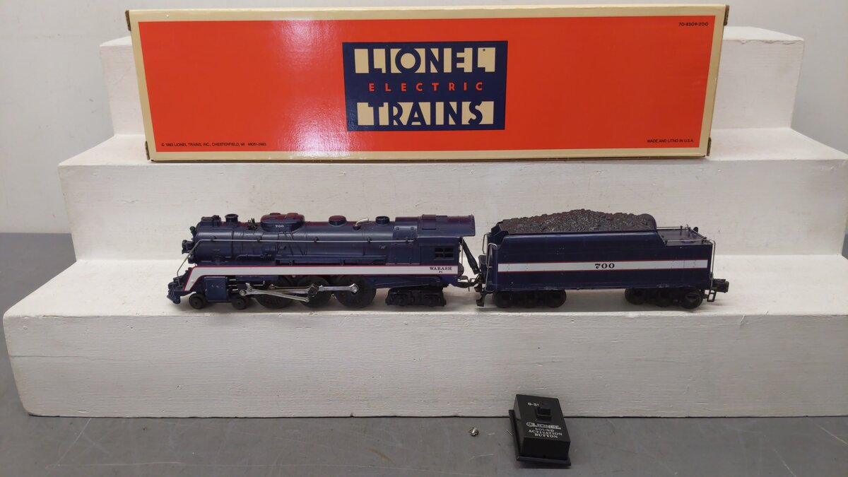 Lionel 6-18046 O Gauge Wabash Hudson 4-6-4 Steam Locomotive & Tender #700 VG/Box