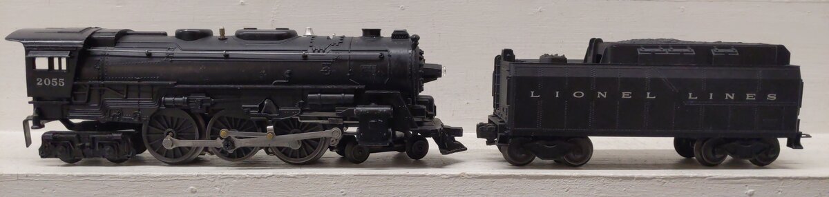Lionel 2055 Vintage O 4-6-4 Hudson Steam Locomotive with 6026W Tender VG