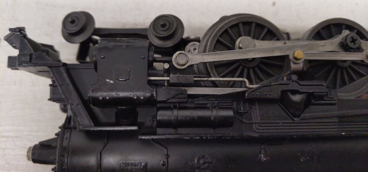 Lionel 2055 Vintage O 4-6-4 Hudson Steam Locomotive with 6026W Tender VG