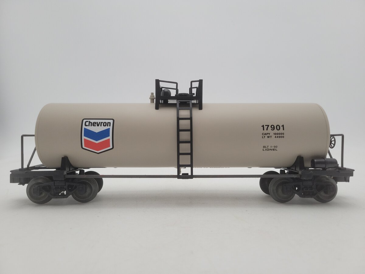 Lionel 6-17901 O Gauge Chevron Uni-body Tank Car EX