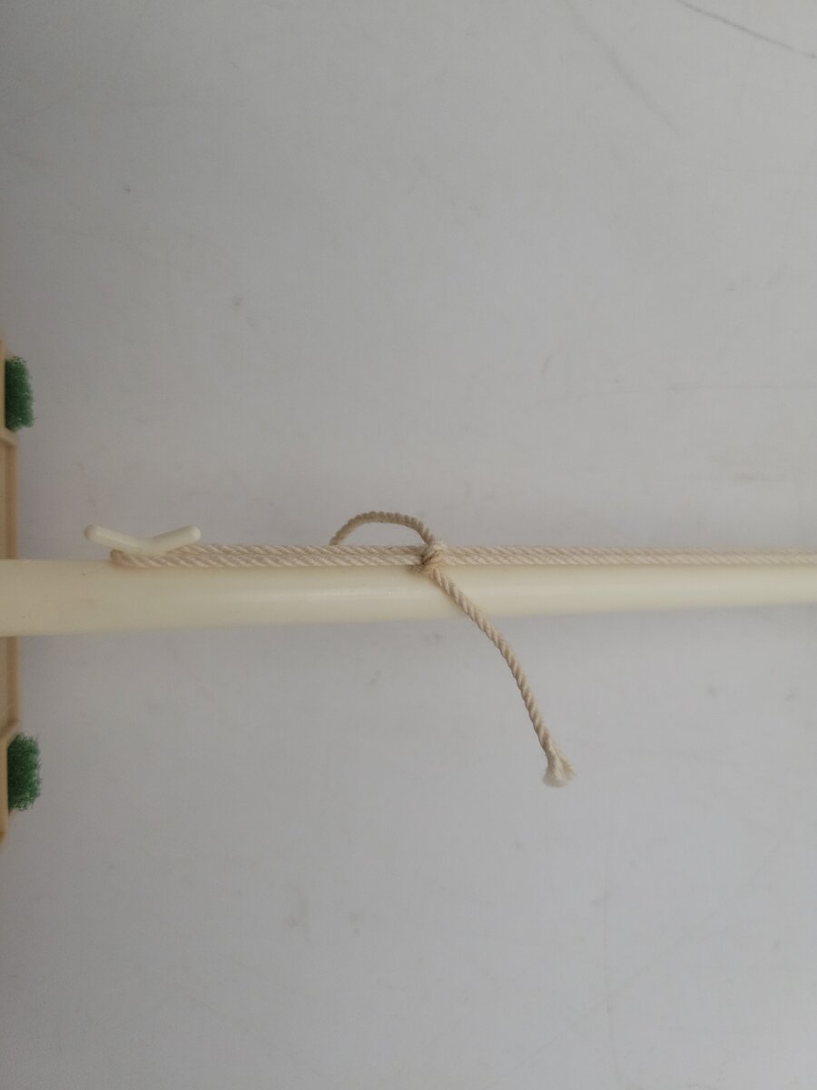 Lionel 6-2320 O / O27 Scale Flag Pole Kit EX/Box