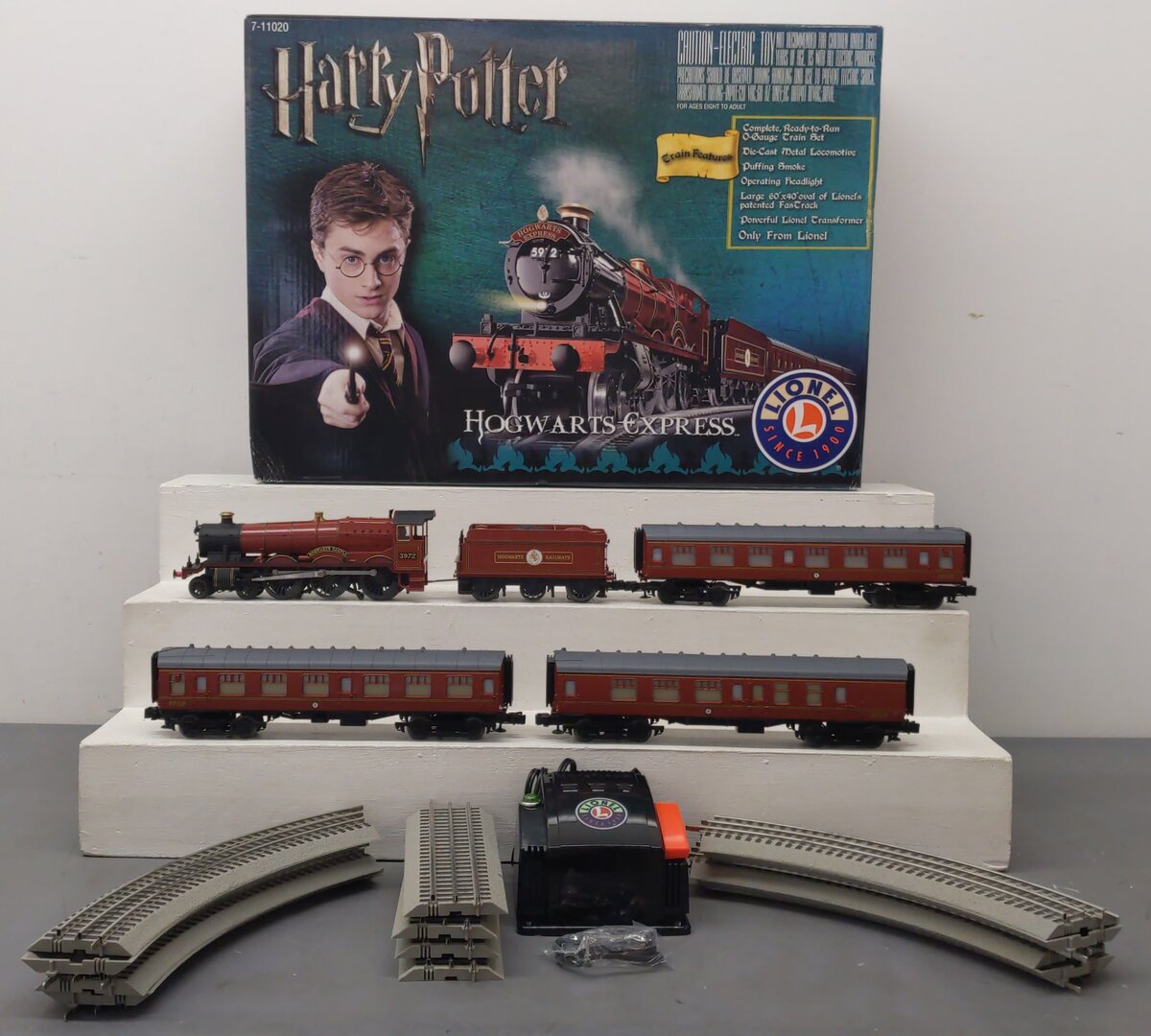 Lionel 7-11020 O Gauge Harry Potter Hogwarts Express Steam Train Set EX/Box